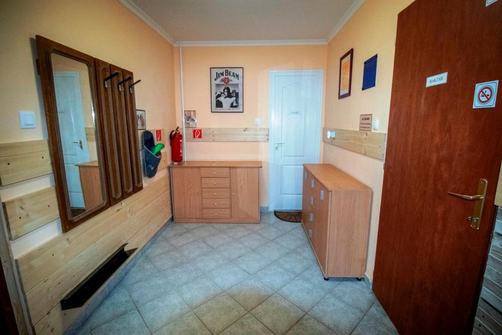 Krisztina Apartman Надьканижа Экстерьер фото
